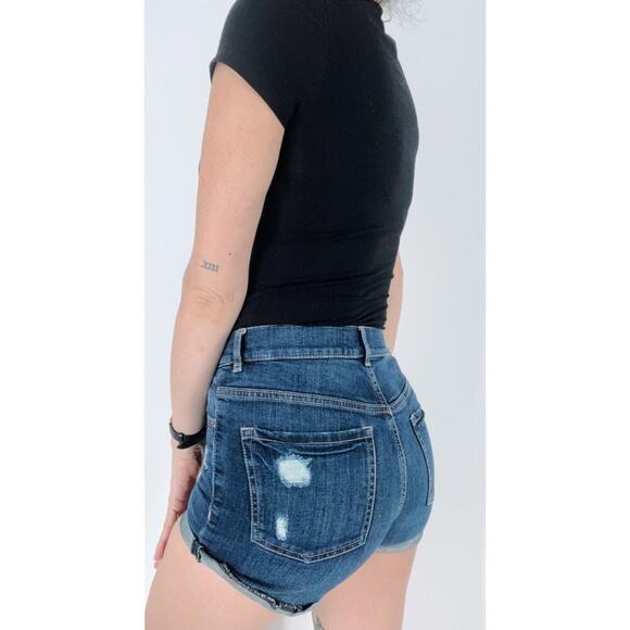 Garage Retro High Rise Medium Wash Denim Jean Shorts Size Junior 3 (26”) - Picture 2 of 4